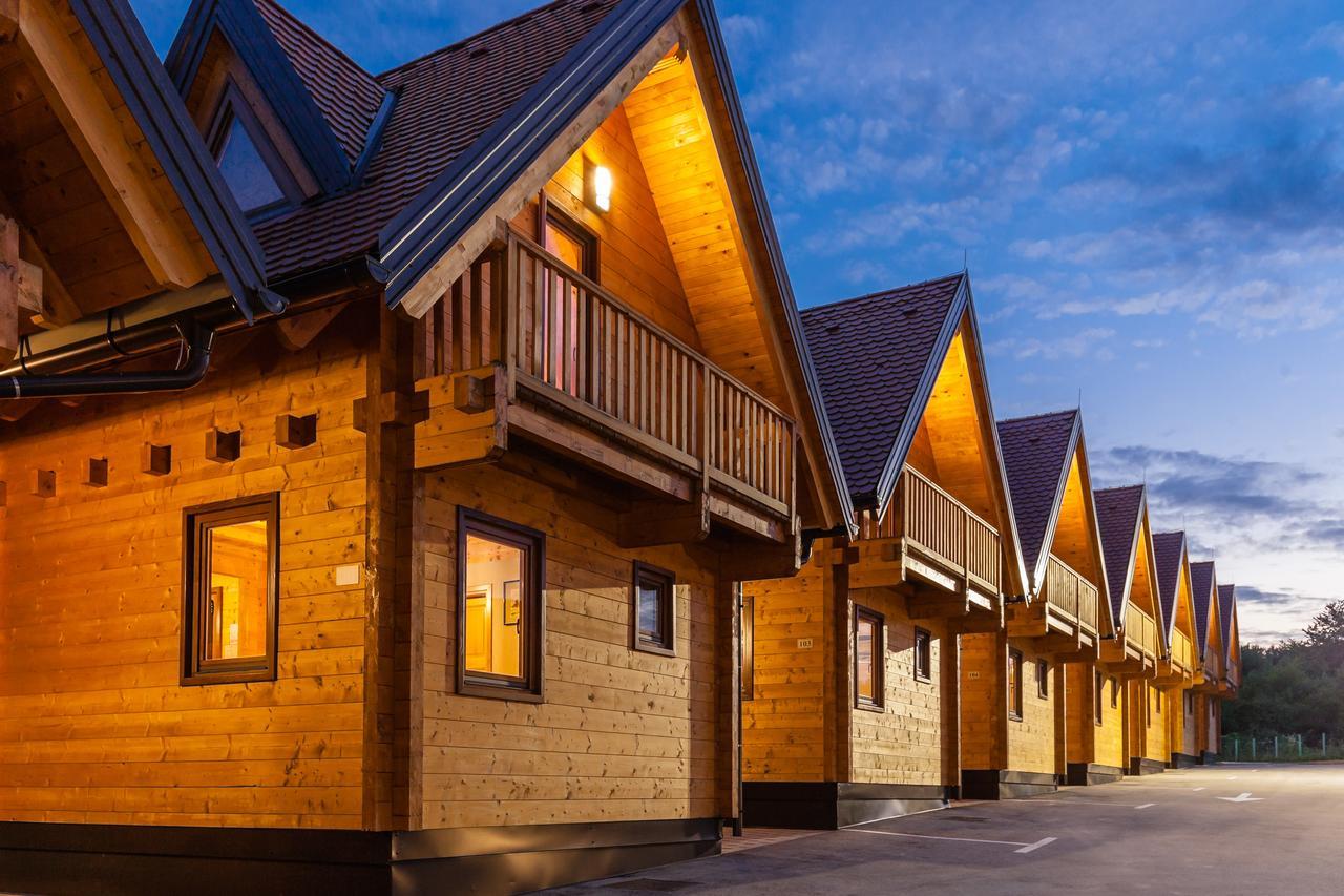 Holiday Park Macola Грабовац Экстерьер фото