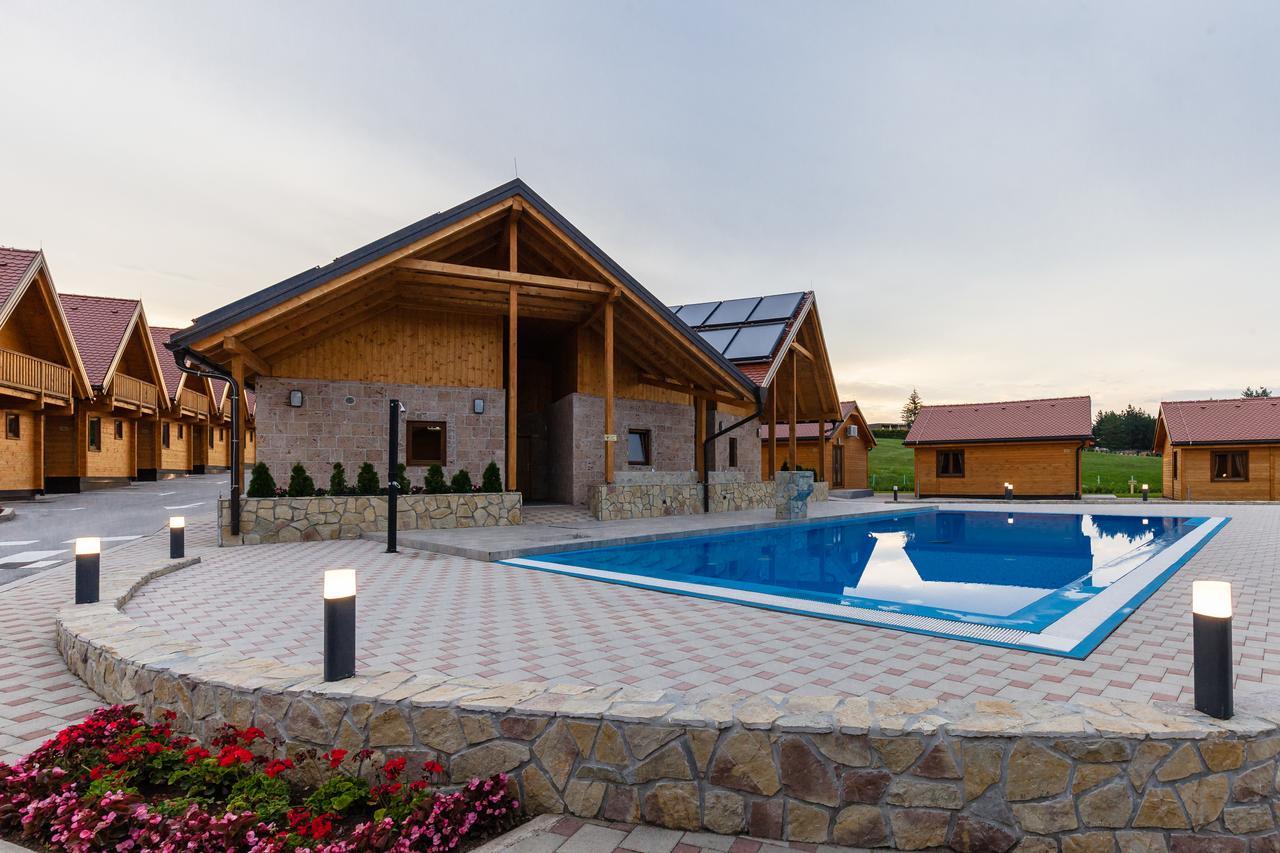 Holiday Park Macola Грабовац Экстерьер фото